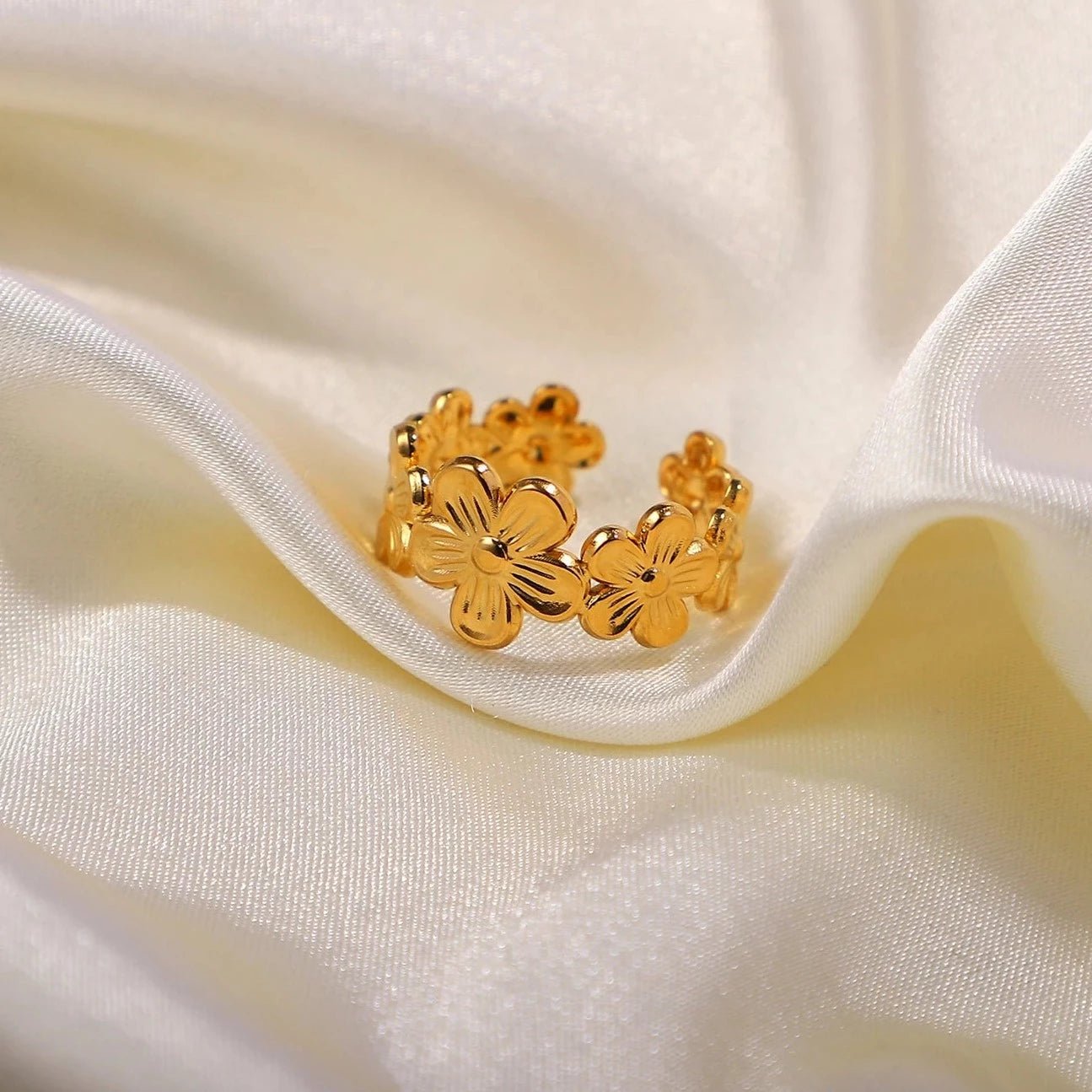 Adjustable Gold Flowers Ring - Zafinne Jewelry