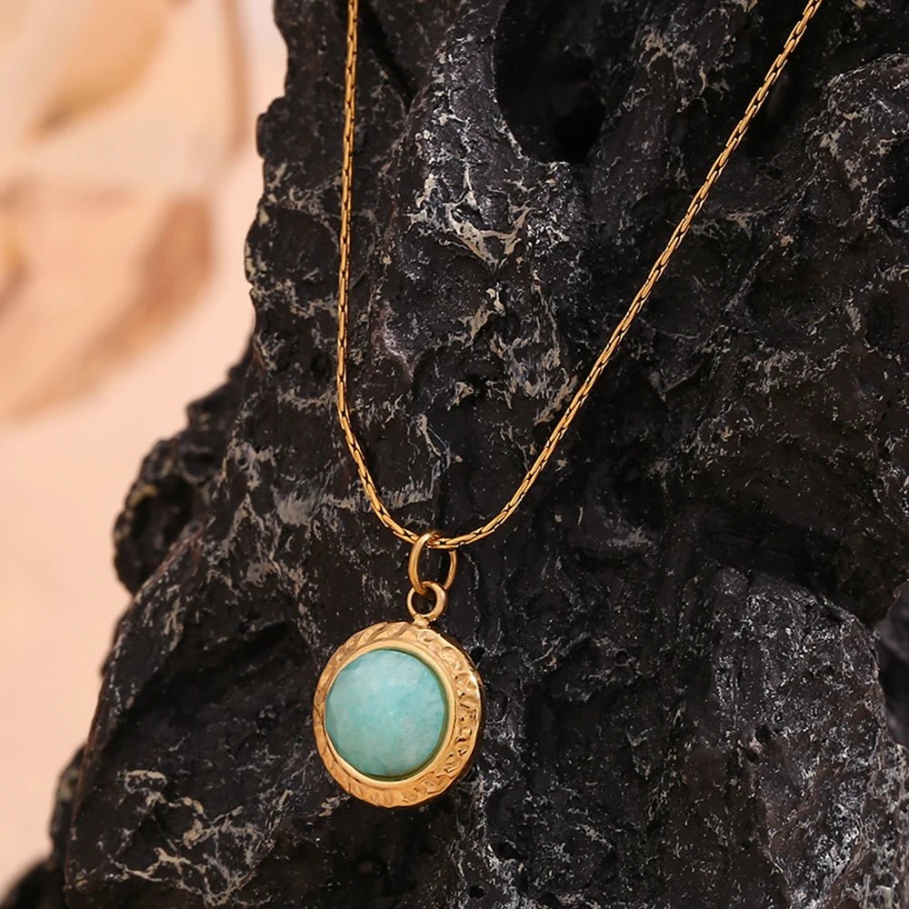Amazon Stone Pendant Necklace - Zafinne Jewelry
