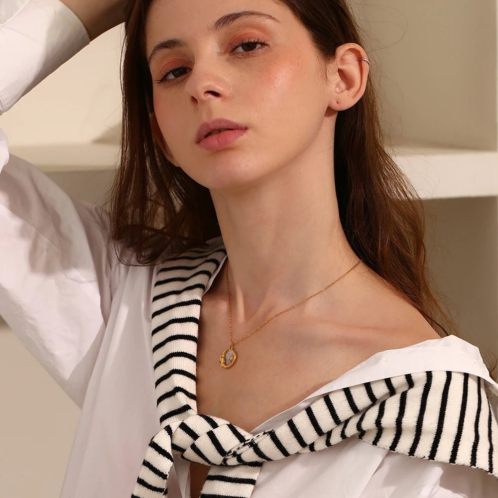Eden Bloom Mother of Pearl Necklace - Zafinne Jewelry