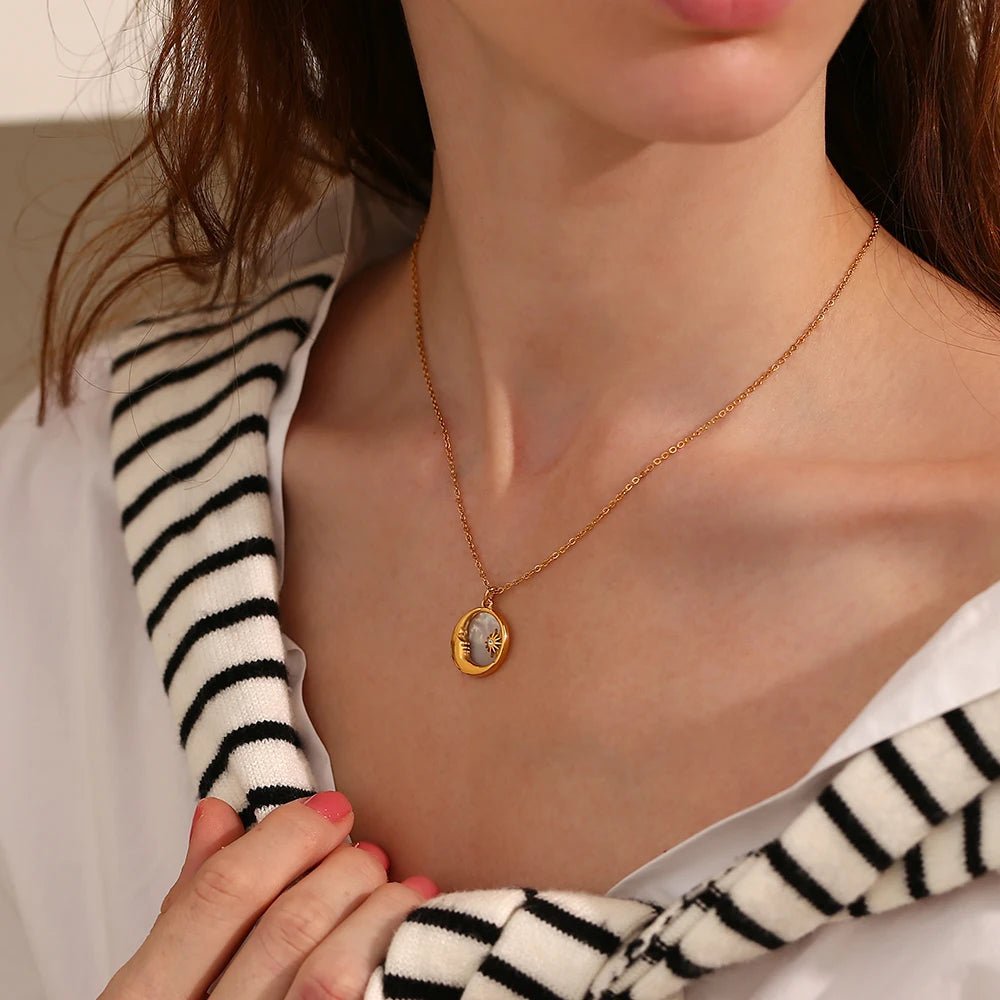 Eden Bloom Mother of Pearl Necklace - Zafinne Jewelry