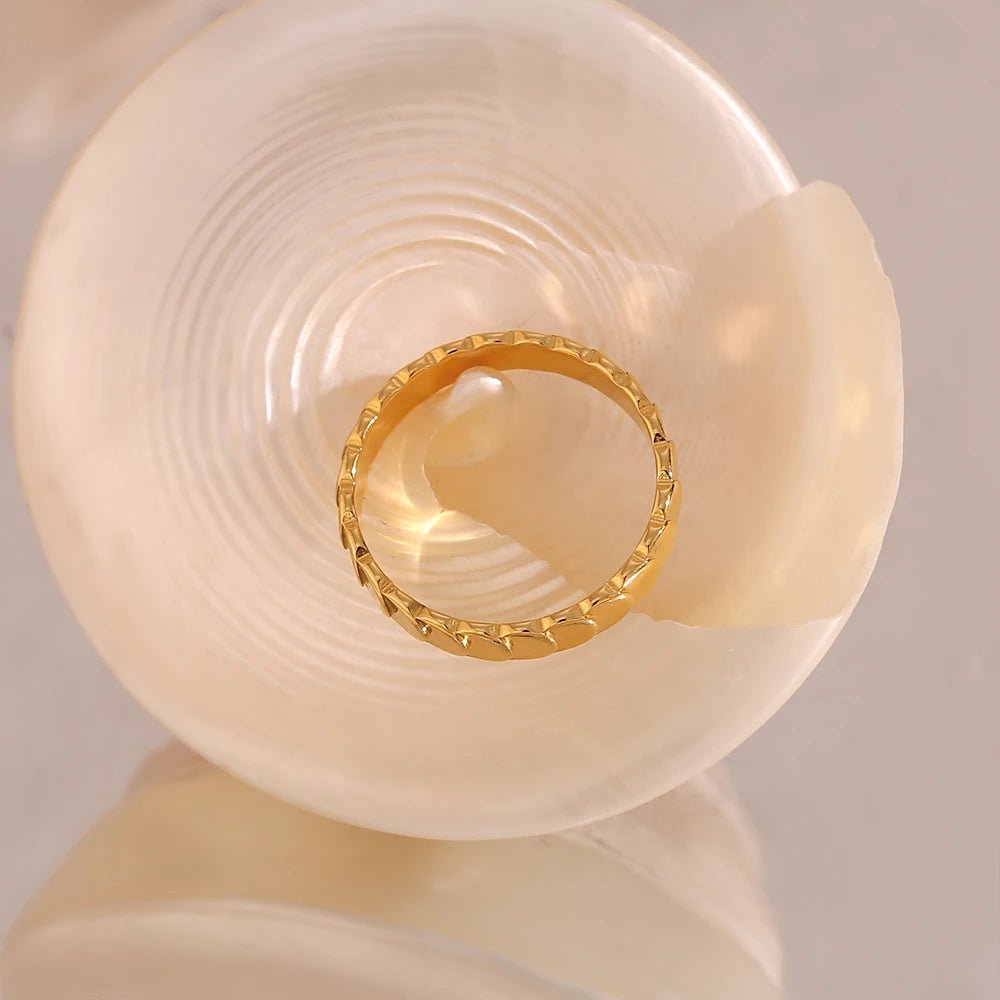 Fish Scale Texture Ring - Zafinne Jewelry