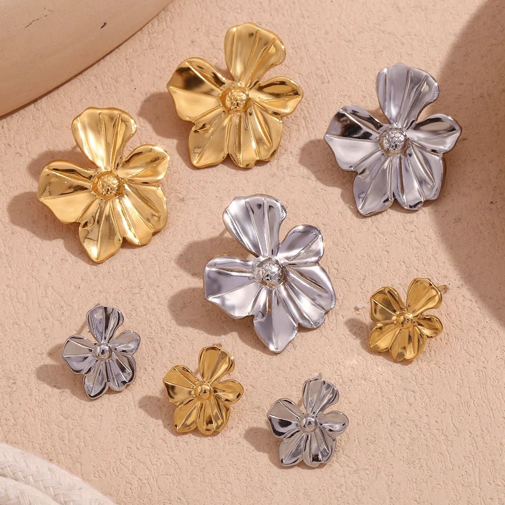 Flower Stud Earrings - Zafinne Jewelry