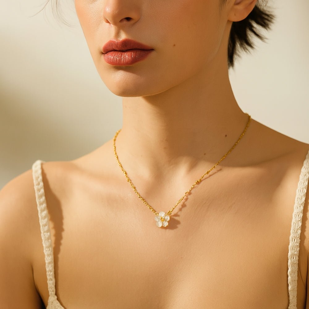 Natural Shell Flower Pendant Necklace - Zafinne Jewelry