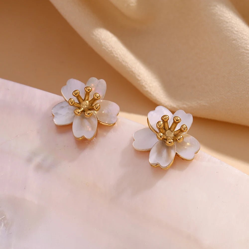 Natural Shell White Flower Earrings - Zafinne Jewelry