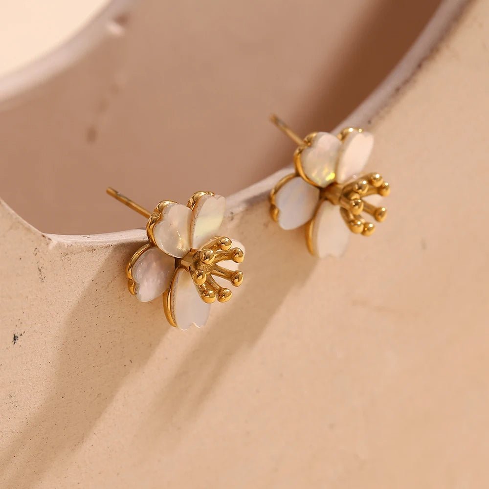 Natural Shell White Flower Earrings - Zafinne Jewelry