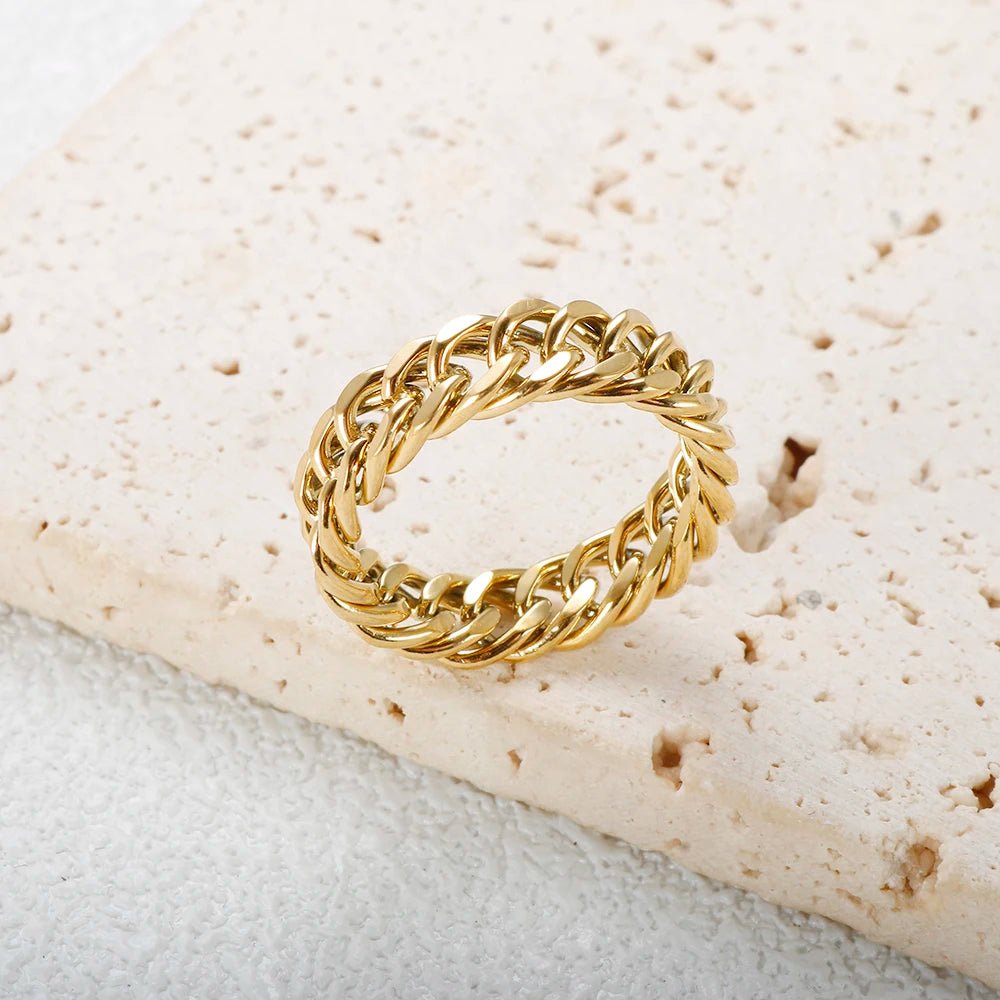 Ring Chain Curb Link Gold - Zafinne Jewelry