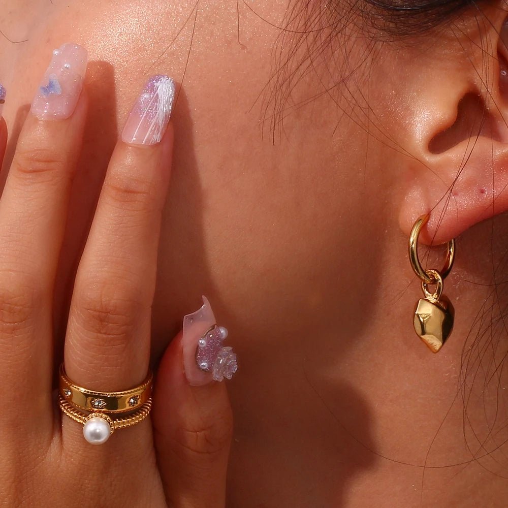 Solid Cutted Heart Hoop Earrings - Zafinne Jewelry