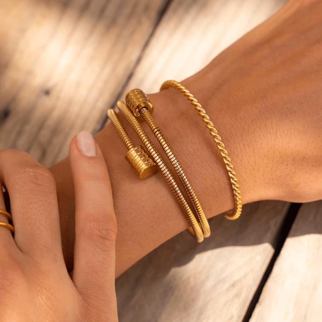 Twisted Bangle Bracelet - Zafinne Jewelry