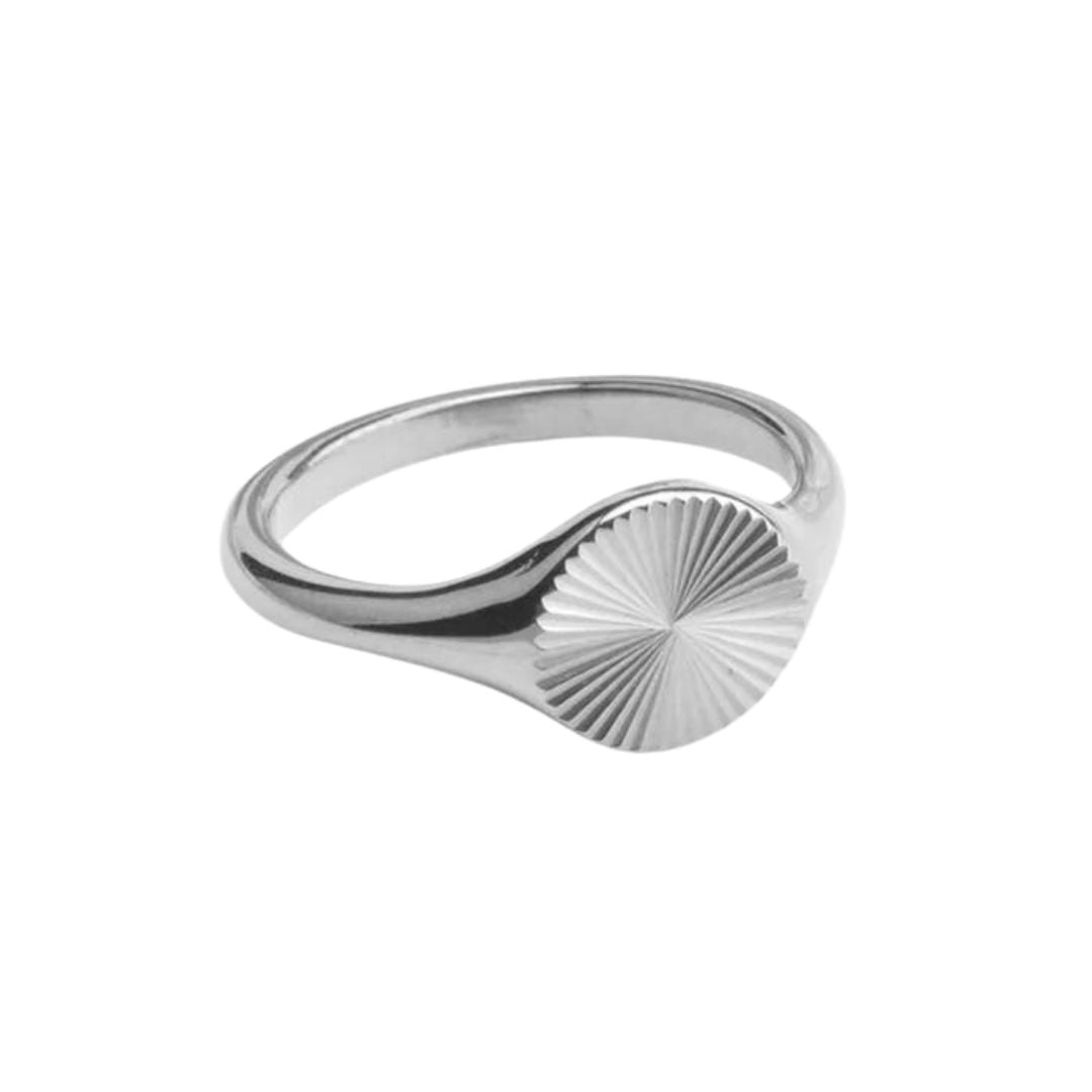 Round Wave Ring