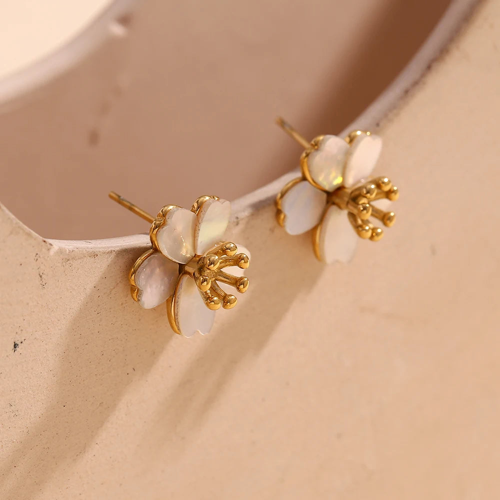 Natural Shell White Flower Earrings