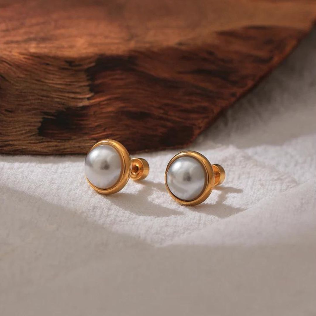 Pearls Stud Earrings