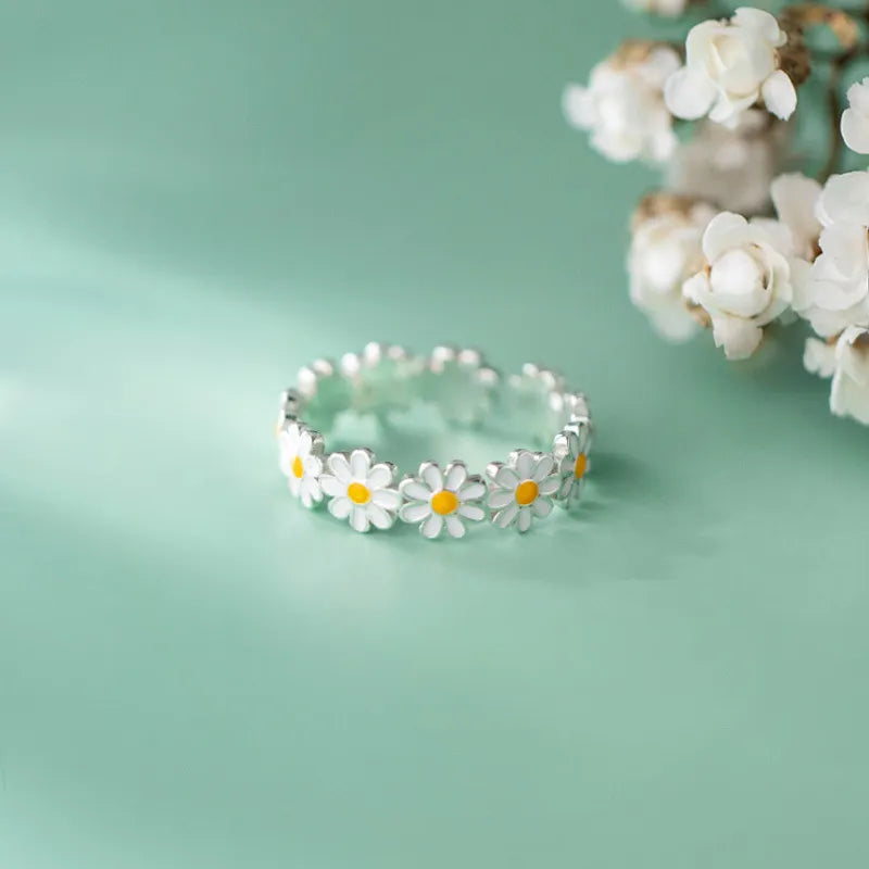 Daisy Flower Adjustable Ring