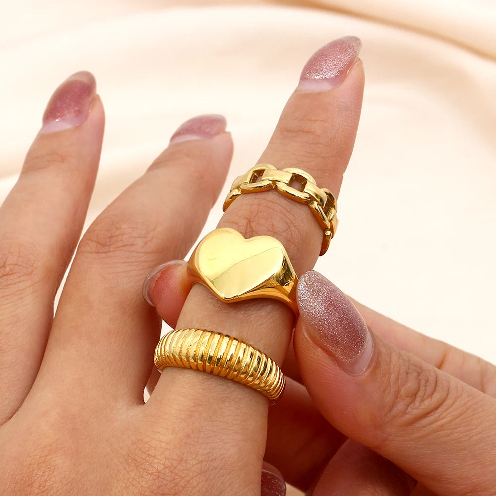 Wide Heart Ring