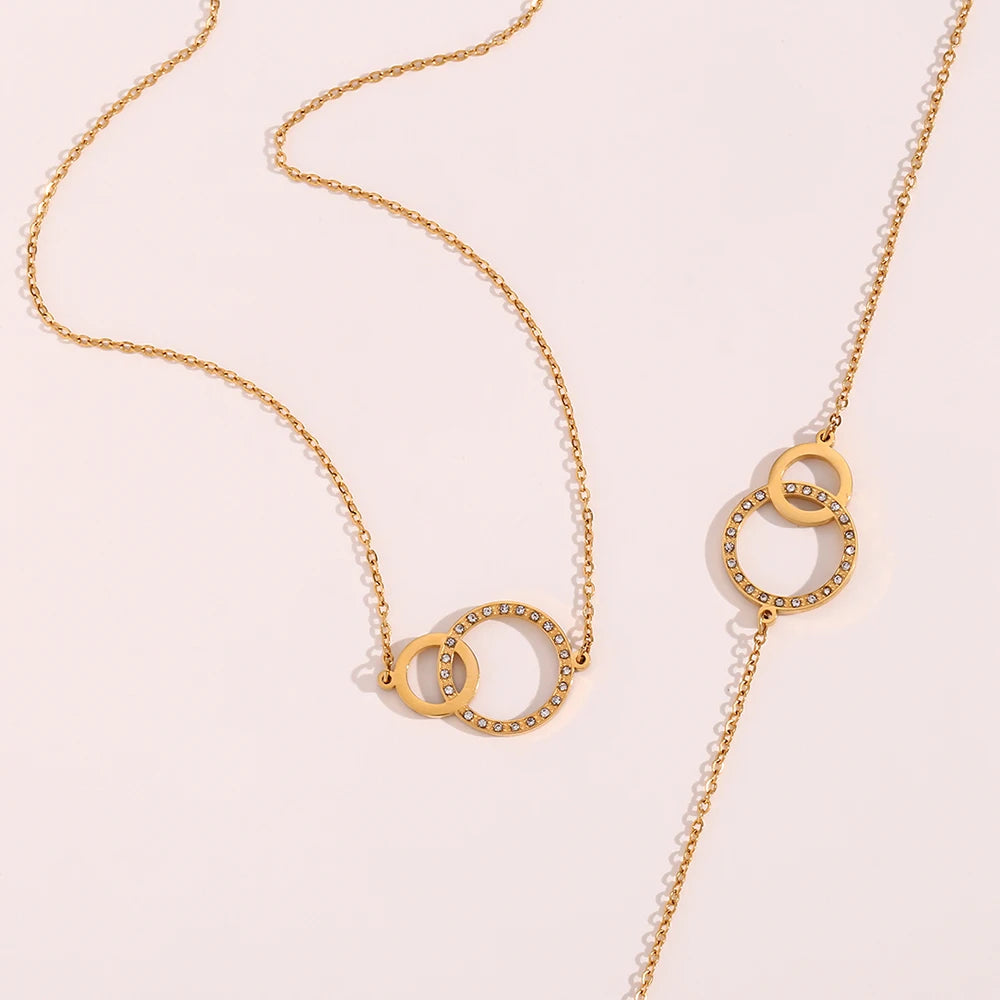 Loop Link Pendant Bracelet