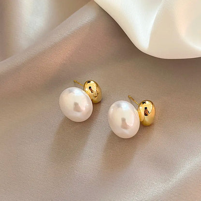 Elegante ovale Perlenohrringe