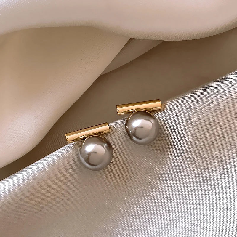 Round Pearl Pendant Earrings