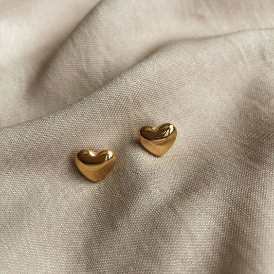 Sweet Gold Heart Earrings