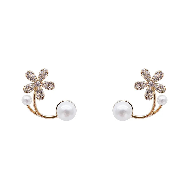 Gold Earrings Flower and Pearl