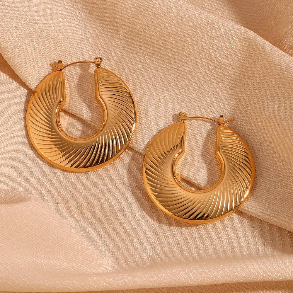 Hollow Textured Hoop Earrings