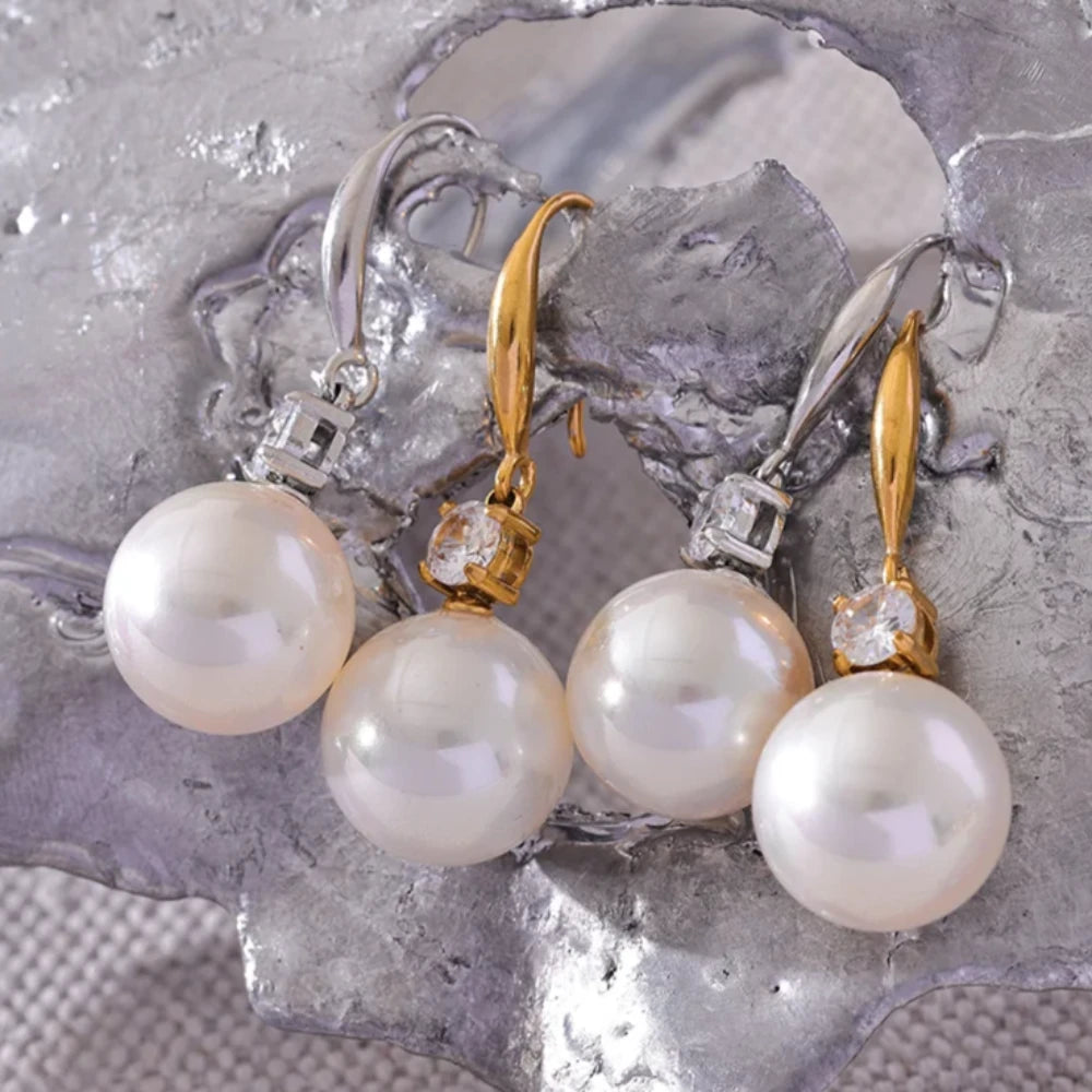 Round Pearls Drop Earrings