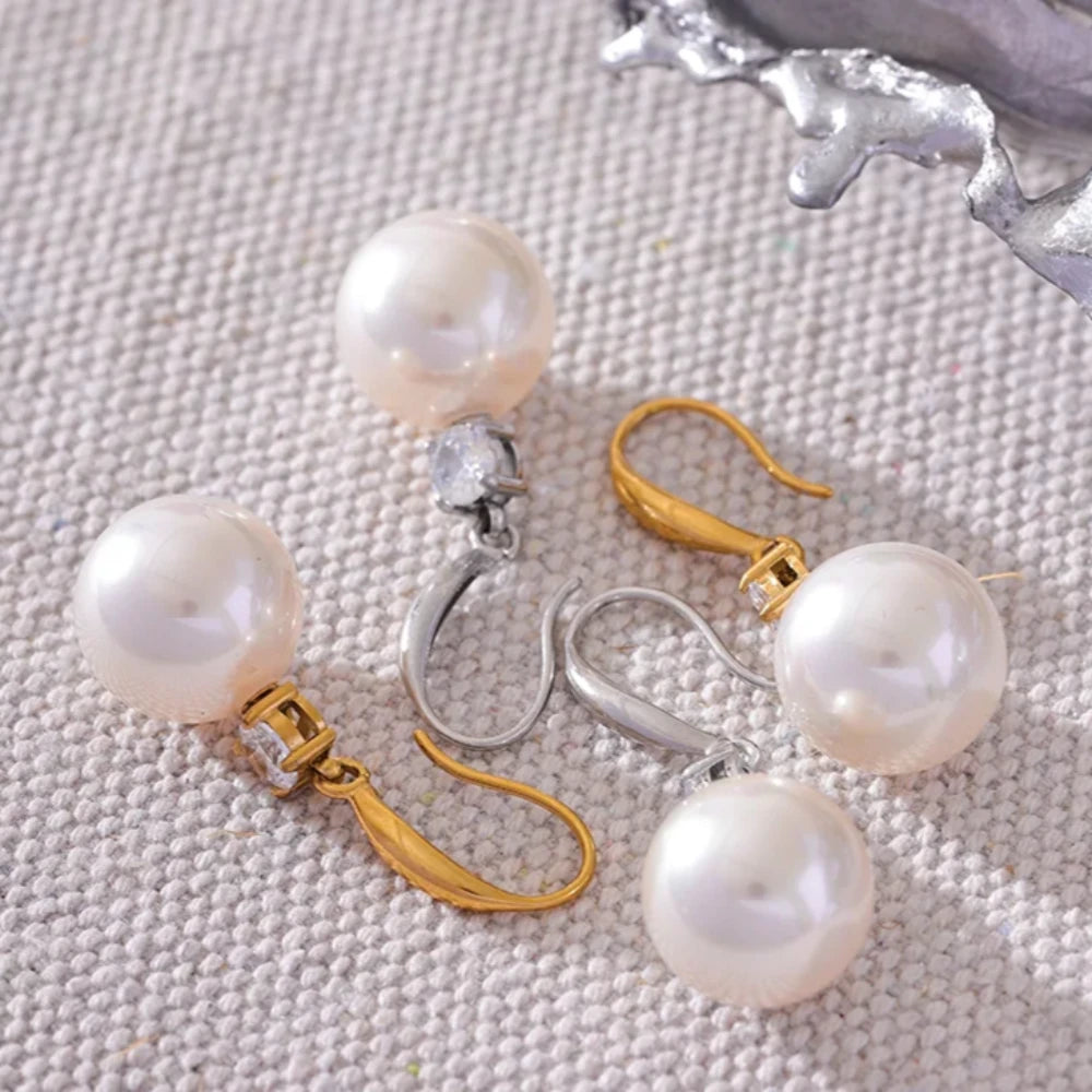 Round Pearls Drop Earrings