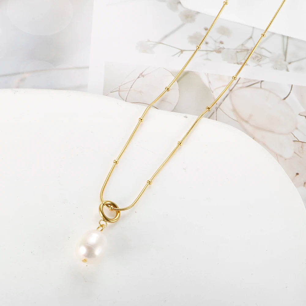 Freshwater Pearl Pendant Necklace