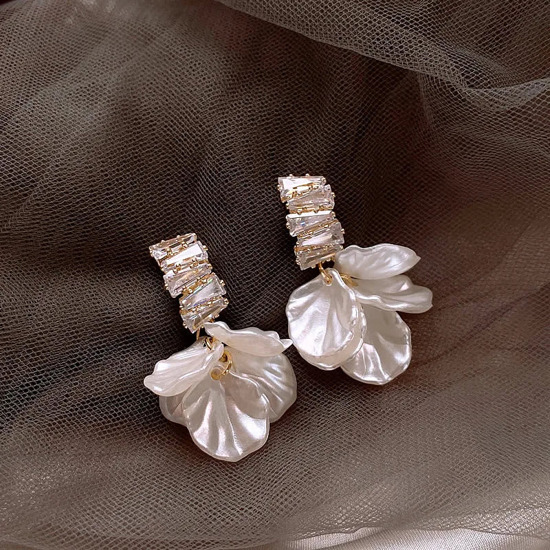 Shell White Flower Petal Earrings