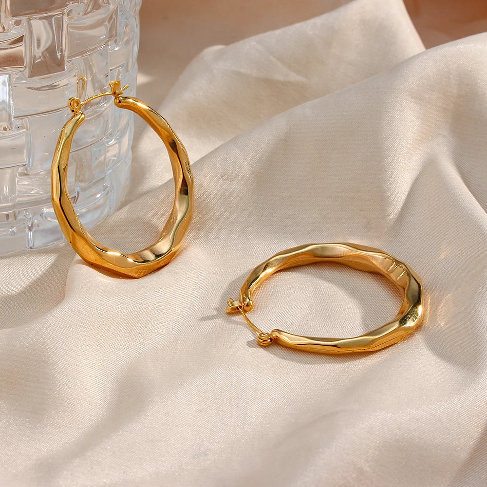 Cutted Surface Hoop Earrings