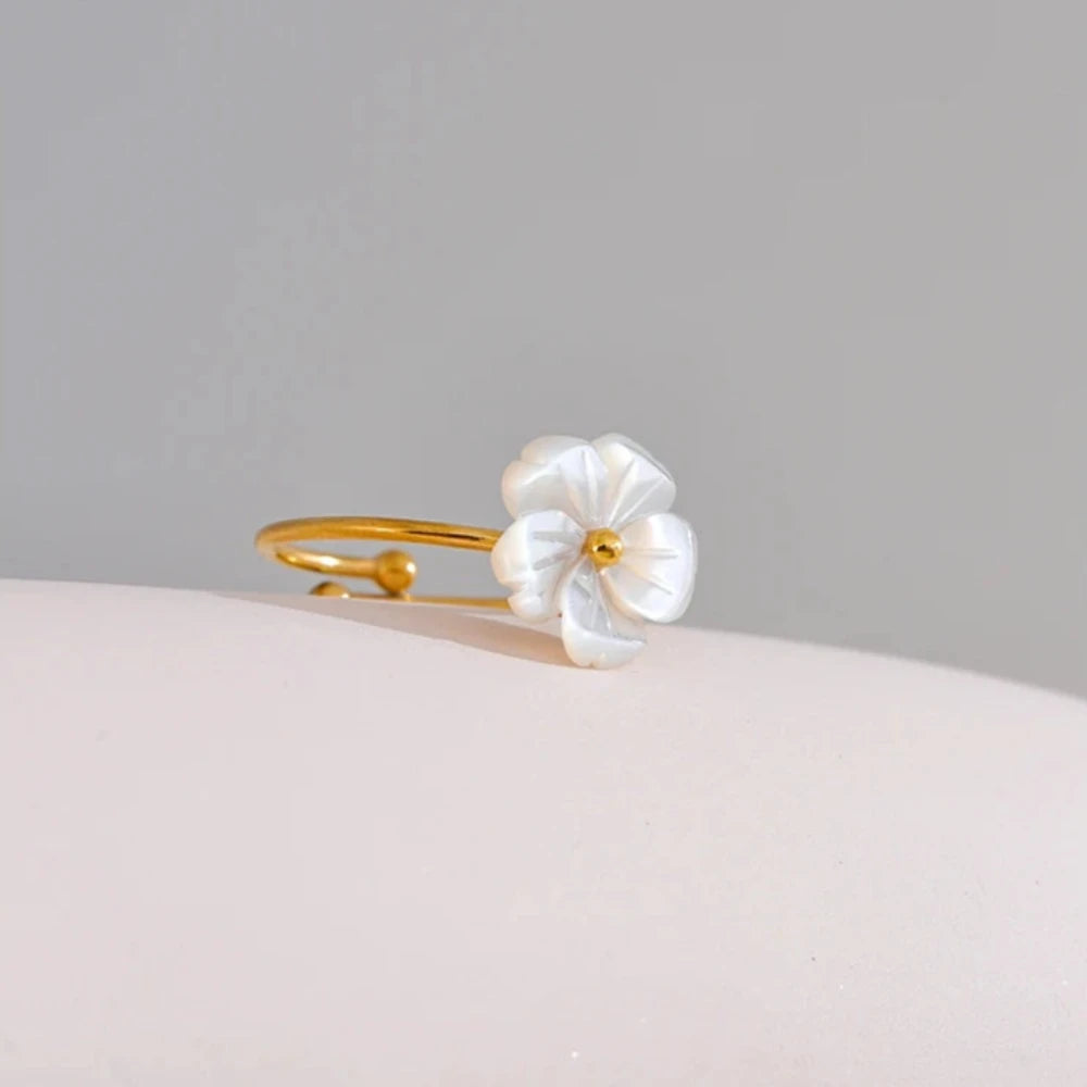 Natural Shell Flower Ring