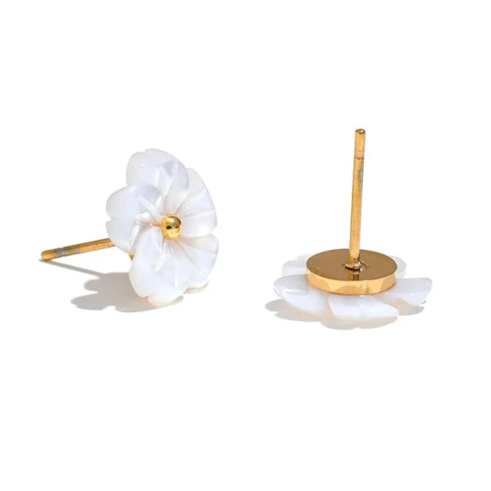 Natural Shell Flower Romantic Earrings