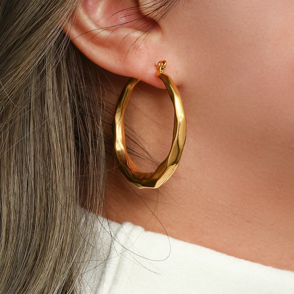 Cutted Surface Hoop Earrings