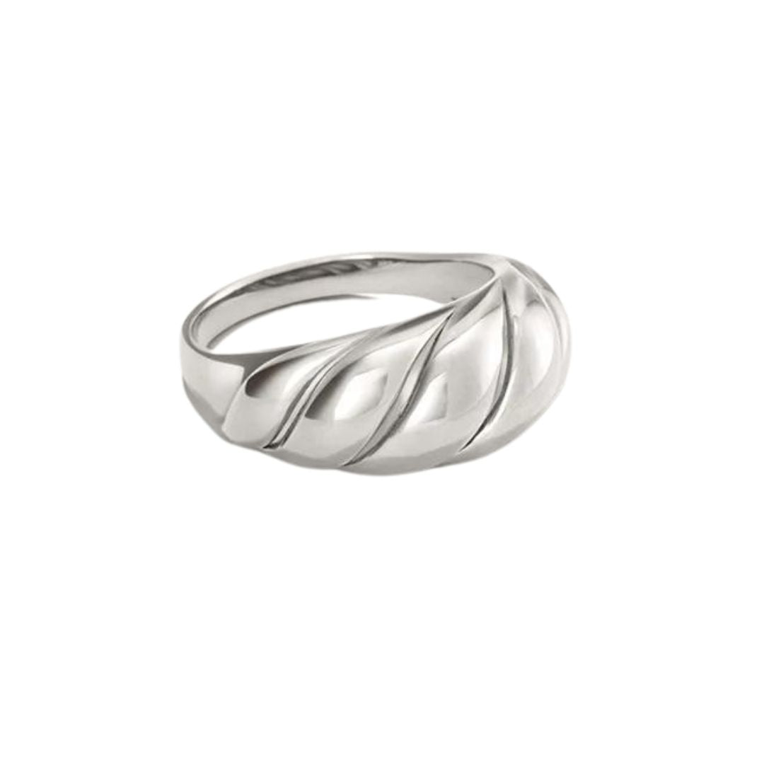 Classic Croissant Ring