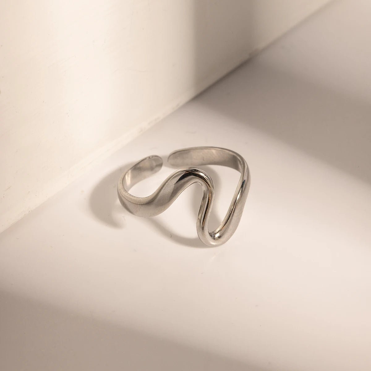 Geometric Adjustable Curved Ring - Zafinne Jewelry