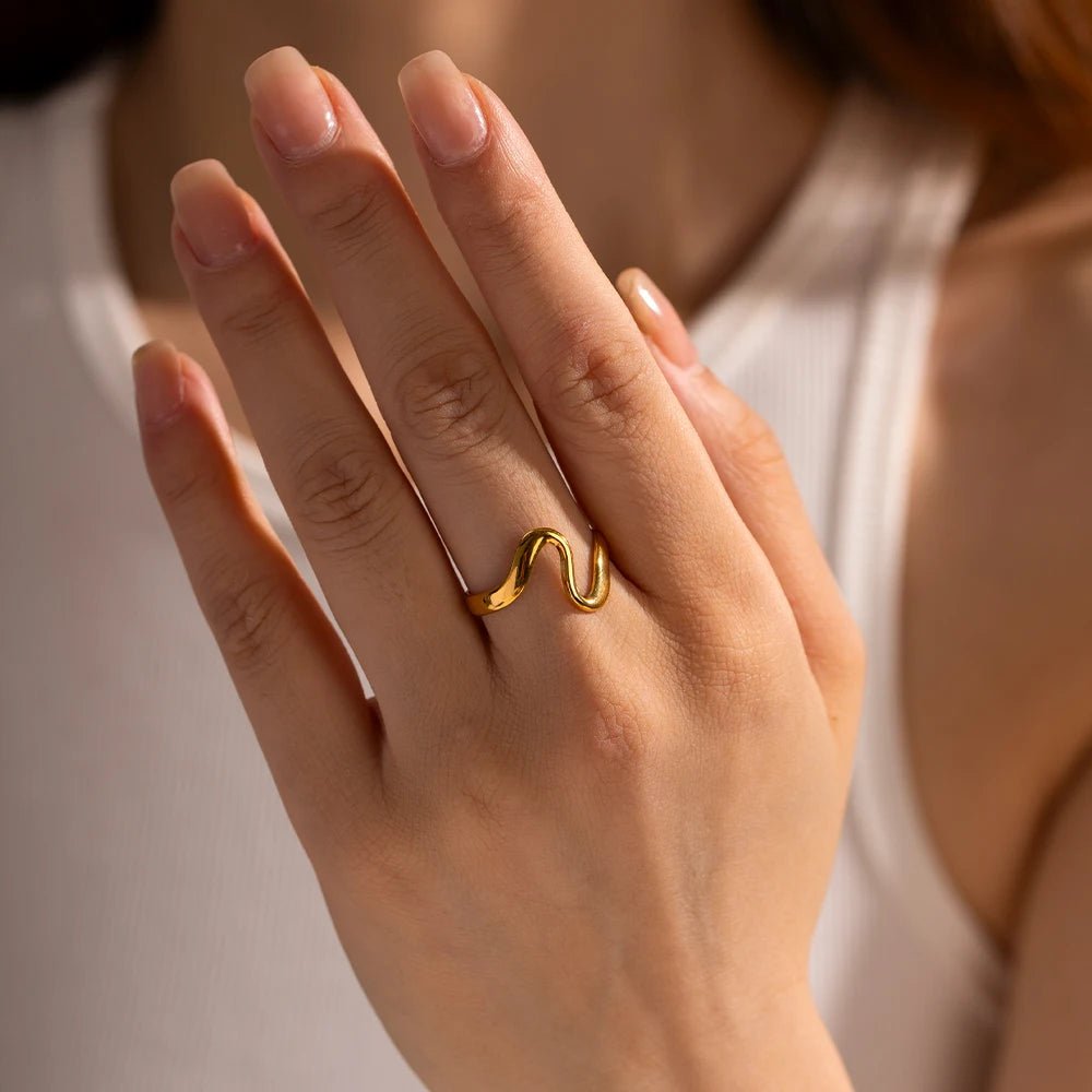 Geometric Adjustable Curved Ring - Zafinne Jewelry