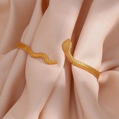 Texture Snake Gold Bangle Bracelet - Zafinne Jewelry