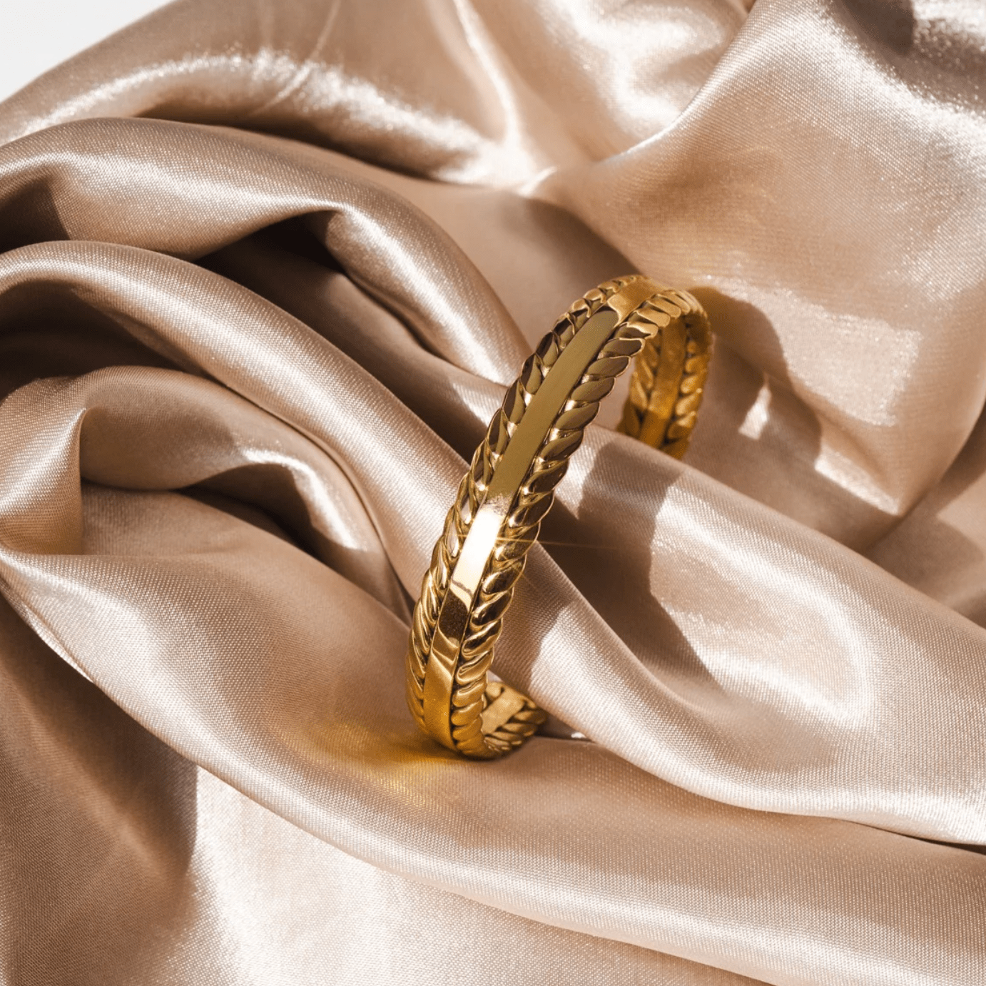 Twisted Leaves Bracelet Gold - Zafinne Jewelry