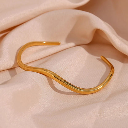 Wave Shape Cuff Bracelet - Zafinne Jewelry