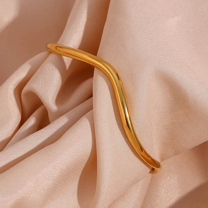 Wave Shape Cuff Bracelet - Zafinne Jewelry